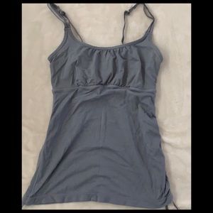 Lululemon tank size 4